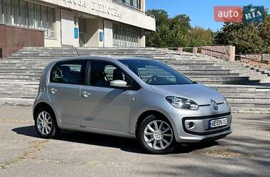 Хетчбек Volkswagen Up 2016 в  фото 3 Хетчбек Volkswagen Up 2016 в
