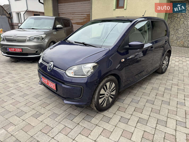 Хетчбек Volkswagen Up 2015 в Тернополі