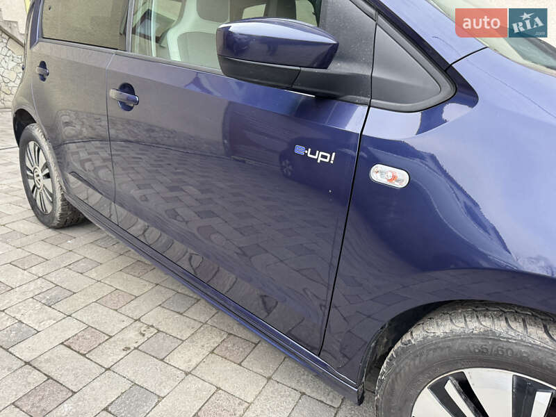 Хетчбек Volkswagen Up 2015 в Тернополі