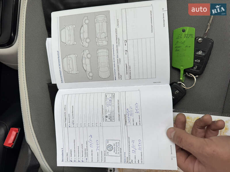 Хетчбек Volkswagen Up 2015 в Тернополі