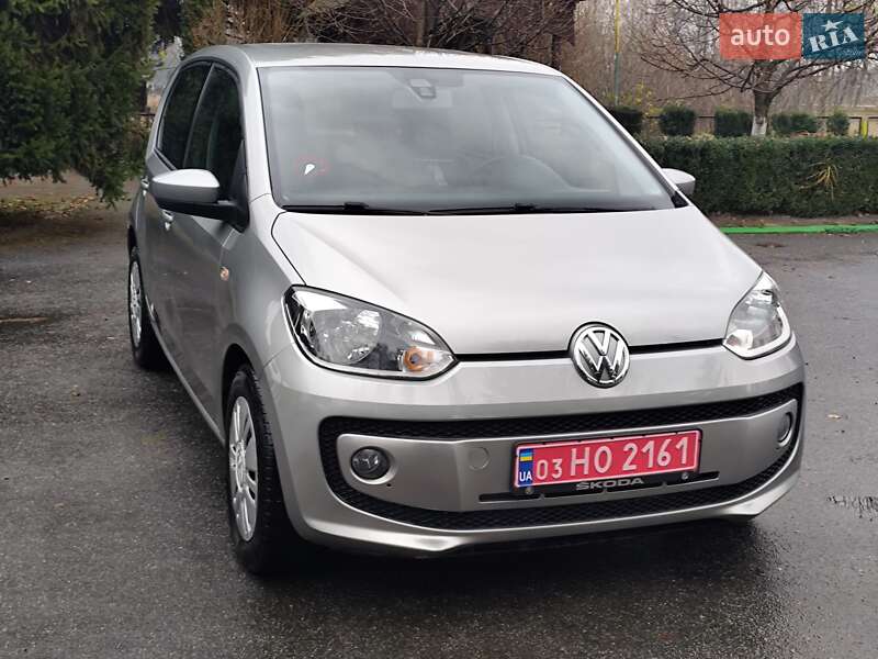 Хетчбек Volkswagen Up 2013 в Звягелі