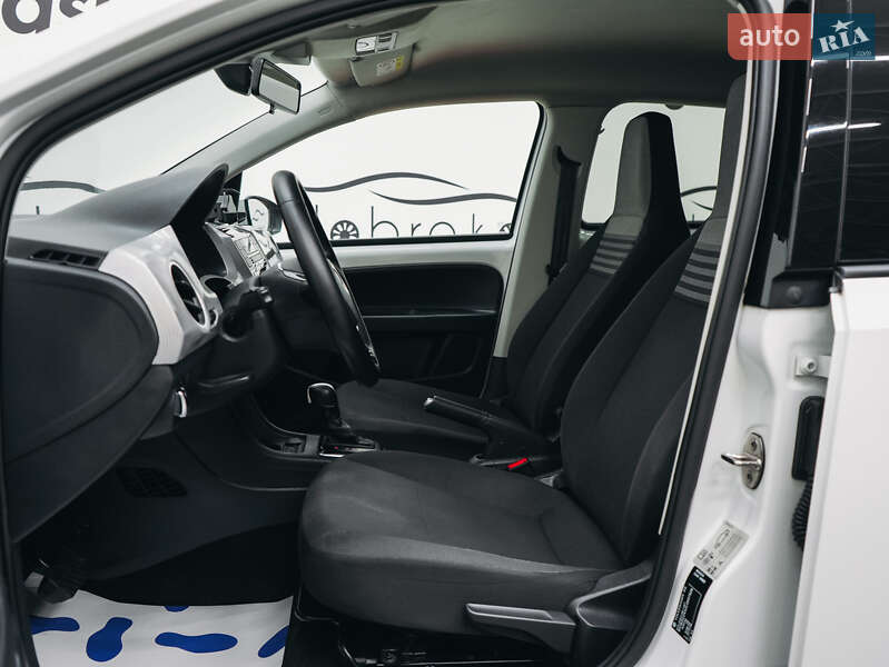 Хэтчбек Volkswagen Up 2020 в Львове