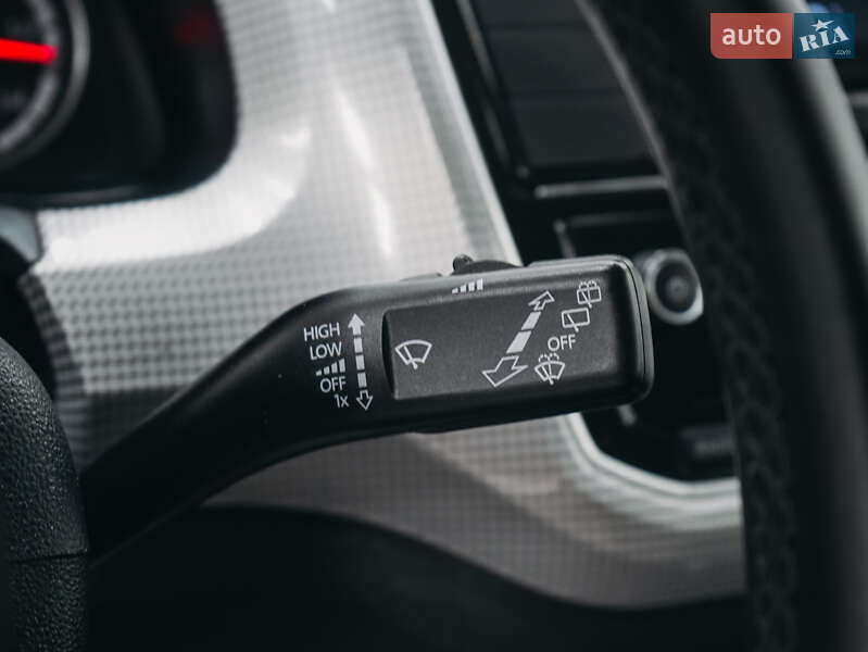 Хэтчбек Volkswagen Up 2020 в Львове