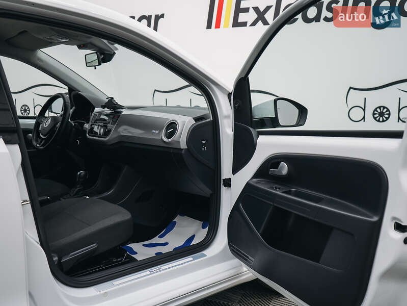 Хэтчбек Volkswagen Up 2020 в Львове