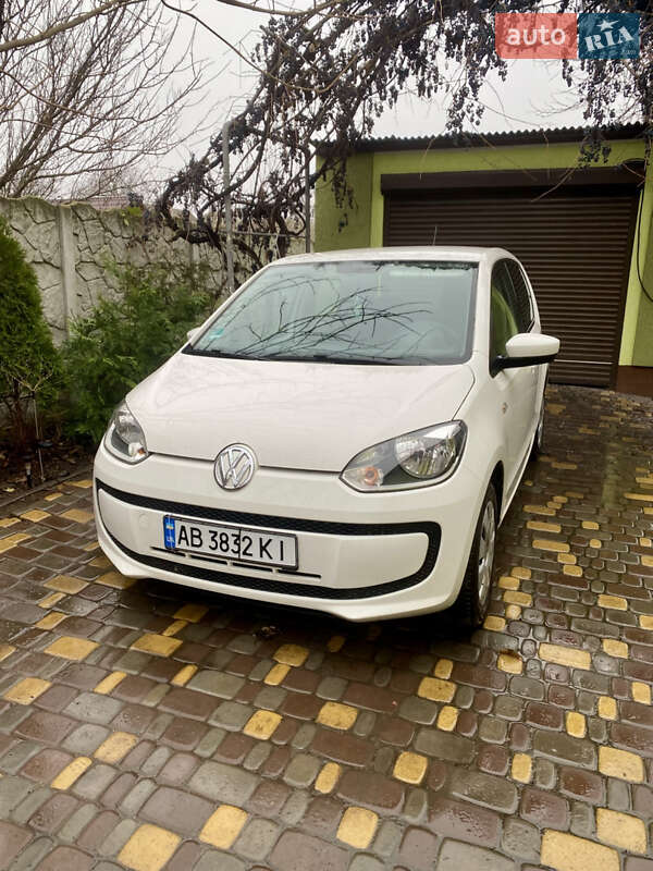 Volkswagen Up 2013