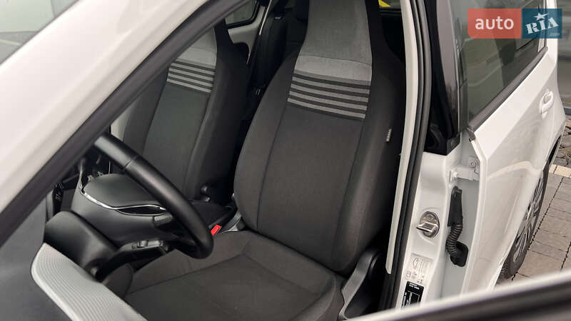 Хэтчбек Volkswagen Up 2020 в Львове