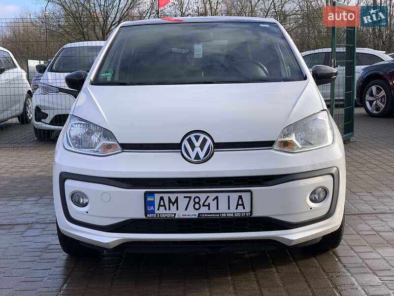 Хетчбек Volkswagen Up 2016 в Бердичеві