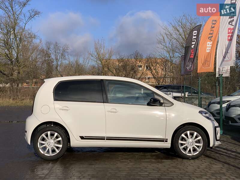 Хетчбек Volkswagen Up 2016 в Бердичеві