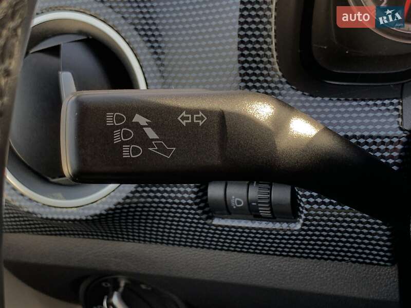 Хетчбек Volkswagen Up 2016 в Бердичеві