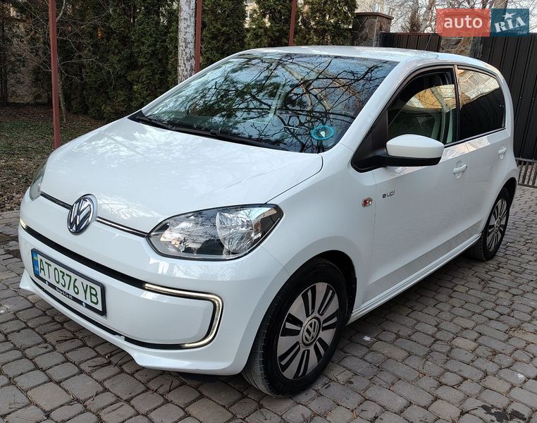 Volkswagen Up 2014
