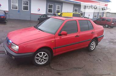 Седан Volkswagen Vento 1997 в Чернигове