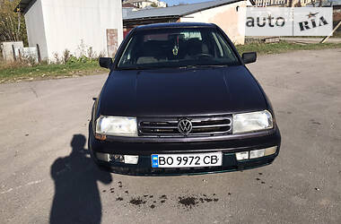 Седан Volkswagen Vento 1994 в Збараже