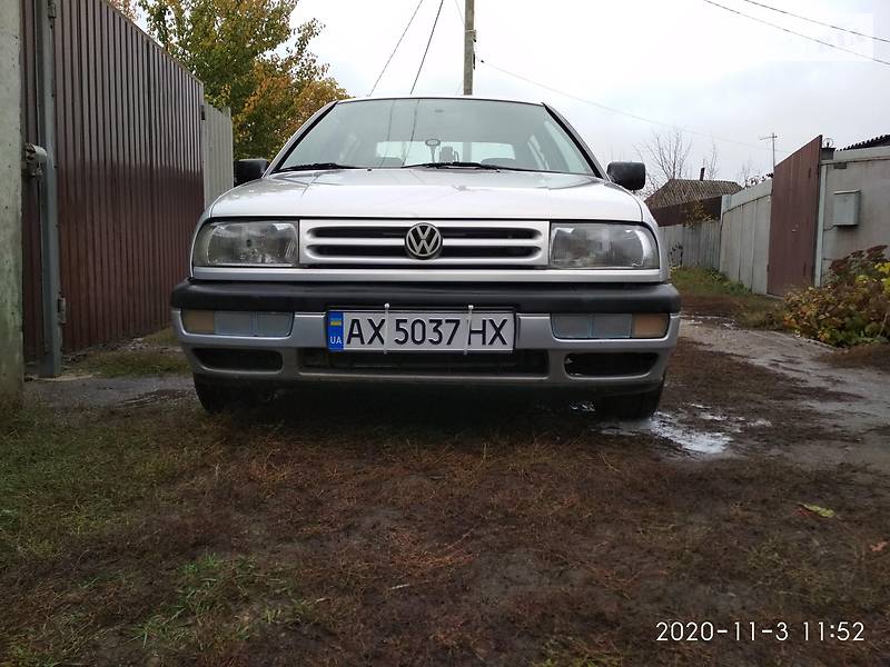 Седан Volkswagen Vento 1995 в Харькове