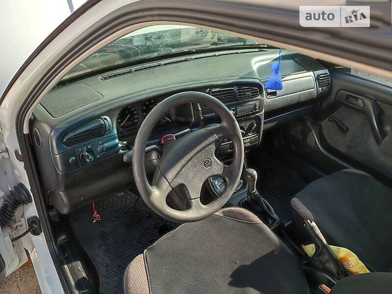 Седан Volkswagen Vento 1992 в Староконстантинове