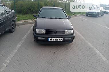 Седан Volkswagen Vento 1993 в Запорожье