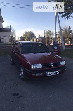 Седан Volkswagen Vento 1992 в Корце