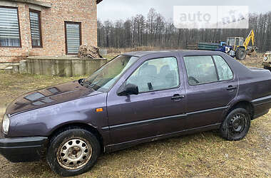 Седан Volkswagen Vento 1994 в Яворове