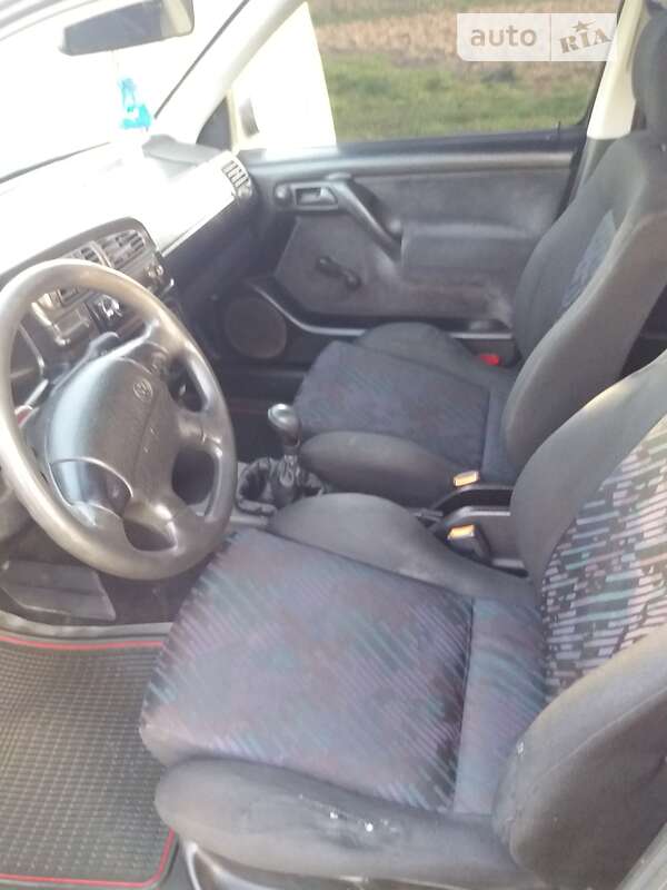 Седан Volkswagen Vento 1993 в Хусте