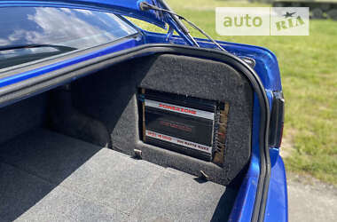 Седан Volkswagen Vento 1992 в 