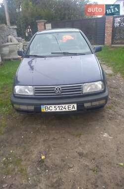 Седан Volkswagen Vento 1992 в Львове