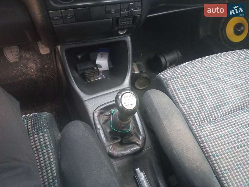 Седан Volkswagen Vento 1993 в Запоріжжі