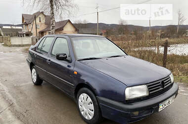 Седан Volkswagen Vento 1994 в Коломые