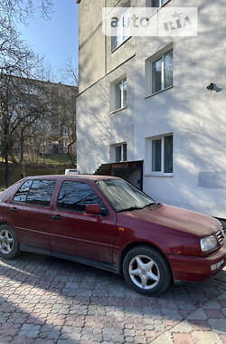 Седан Volkswagen Vento 1998 в Тернополі