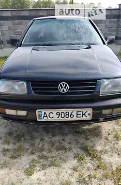 Седан Volkswagen Vento 1993 в Шацьку