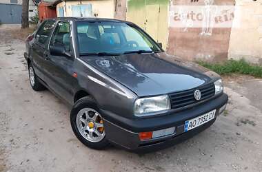 Седан Volkswagen Vento 1992 в Житомирі