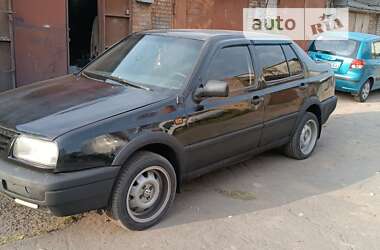 Седан Volkswagen Vento 1993 в Києві