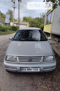 Седан Volkswagen Vento 1997 в Деражні