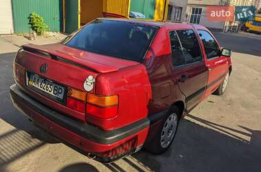 Седан Volkswagen Vento 1995 в 