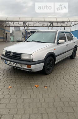 Седан Volkswagen Vento 1993 в Калуше