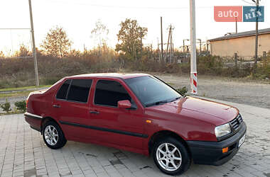 Седан Volkswagen Vento 1993 в Виноградове