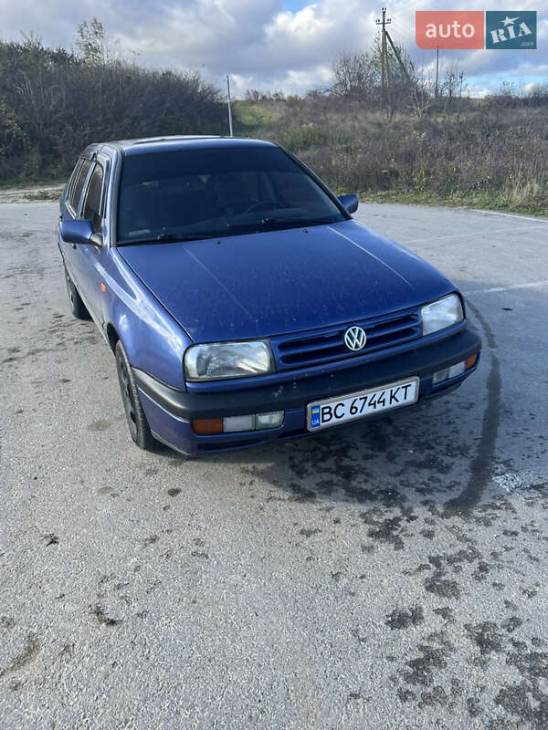 Седан Volkswagen Vento 1992 в 