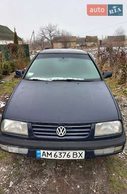 Седан Volkswagen Vento 1997 в Андрушівці