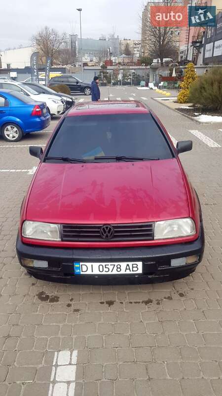 Седан Volkswagen Vento 1994 в Львове