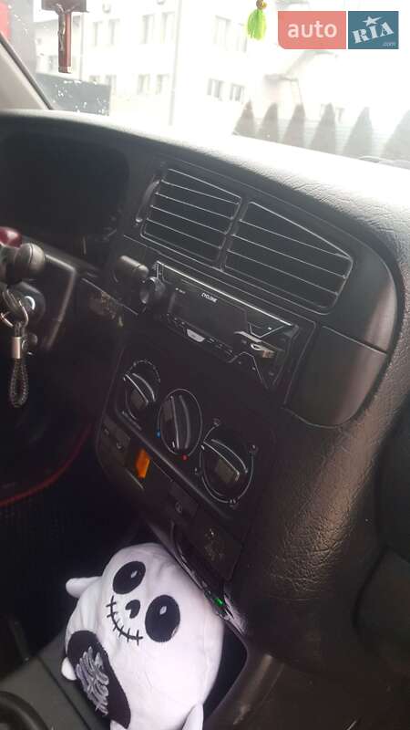 Седан Volkswagen Vento 1994 в Львове