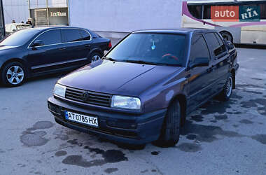 Седан Volkswagen Vento 1994 в 