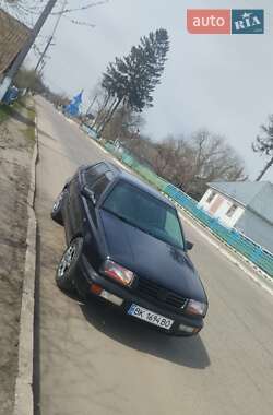 Седан Volkswagen Vento 1997 в Ровно