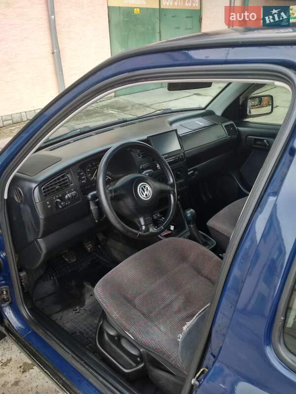 Седан Volkswagen Vento 1996 в Стрию