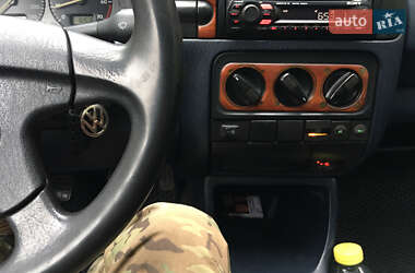 Седан Volkswagen Vento 1992 в 