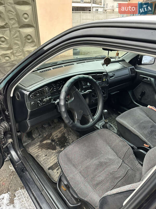 Седан Volkswagen Vento 1991 в Малині