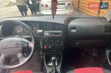 Седан Volkswagen Vento 1994 в 
