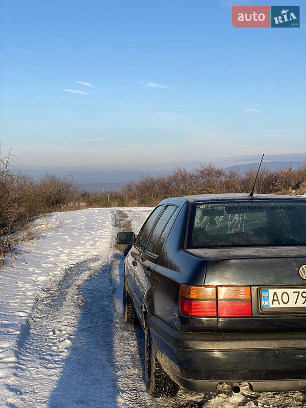 Седан Volkswagen Vento 1994 в Ужгороде