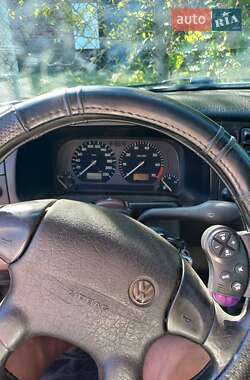 Седан Volkswagen Vento 1998 в 