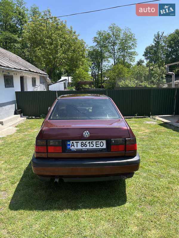 Седан Volkswagen Vento 1993 в Городенке