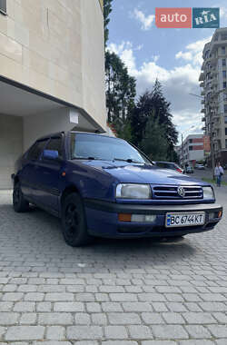 Седан Volkswagen Vento 1992 в Львове