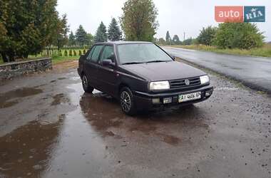 Седан Volkswagen Vento 1993 в Берестечку