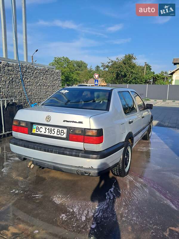 Седан Volkswagen Vento 1993 в Самборе